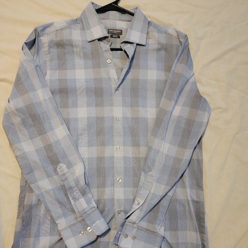 Men's Van Heusen button up